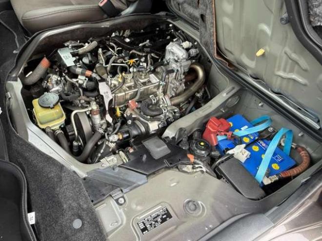 ハイエースバン2.8 スーパーGL 50TH アニバーサリー リミテッド ロングボディ ディーゼルターボ 4WD　415COBRA　CL-3 フロントリップスポイラー　ステージ2ルーフスポイラー　By2NEO　BADフェイスボンネット　ローフォルムフェンダー　ESSEX　ENCB　17インチブロンズホイール　ヨコハマパラダ　NEWパーツカスタム 2800