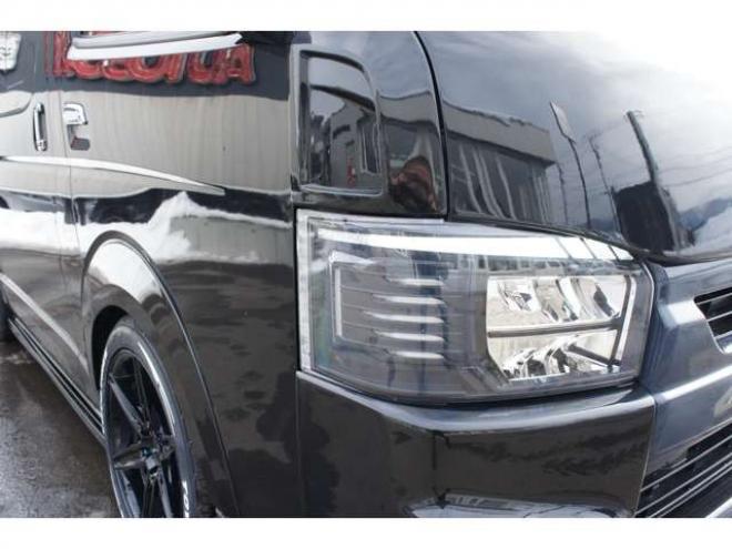 レジアスエース2.8 スーパーGL ダークプライム ロングボディ ディーゼルターボ 4WD　415COBRAオフィシャルコンプリート　ファントムヘッドライトシステム&新作HP-6　18インチホイール&フェイスリフトキット&フルエアロ&フローティングリップ&ローフォルムフェンダー　玄武2インチダウンブロック 2800