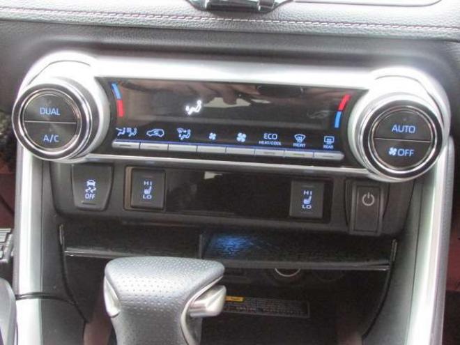 RAV-42.5 ハイブリッド G E-Four 4WD　ヒッチメンバー/パワーバックドア/アップサス/モデリスタエアロ/サンルーフ/ビルトインETC/シートヒーター/ステアリングヒーター/フルセグTV/バックカメラ/サイドカメラ/ 2500