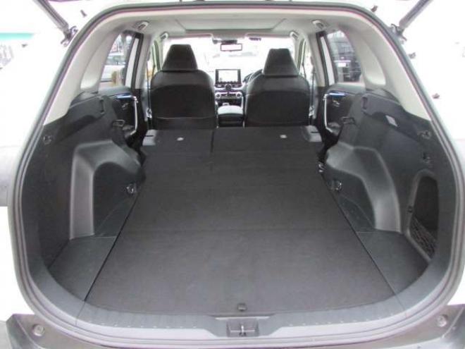 RAV-42.5 ハイブリッド G E-Four 4WD　ヒッチメンバー/パワーバックドア/アップサス/モデリスタエアロ/サンルーフ/ビルトインETC/シートヒーター/ステアリングヒーター/フルセグTV/バックカメラ/サイドカメラ/ 2500