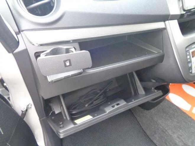 ムーヴカスタム RS SA 4WD　プッシュスタート　スマートキー　純正エンスタ　本革巻きステアリング　電動格納ミラー　フロントフォグ　ETC　横滑り防止　衝突被害軽減　アイドリングストップ　純正ナビ　フルセグTV　HDMI入出力対応　Bluetooth 660