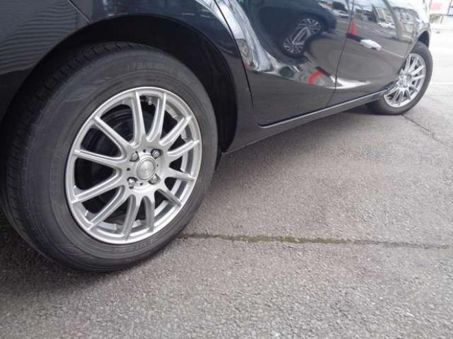 アクア1.5 S　純正ナビ　バックカメラ　スマートキー　車検令和8年8月 2WD 1500