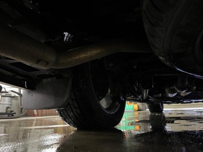 レクサスＬＸ５７０　本州仕入　寒冷地仕様　禁煙車　リアエンターテイメント　純正２１インチＡＷ　社外１８ＡＷ＋スタッドレスタイヤ付　ヘッドアップディスプレイ　全方位パノラミックモニター　ＣＯＯＬＢＯＸ　前後ドラレコ　ＥＴＣ 4WD 5700 5Dr