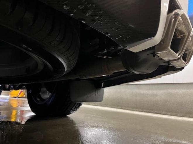 レクサスＬＸ５７０　本州仕入　寒冷地仕様　禁煙車　リアエンターテイメント　純正２１インチＡＷ　社外１８ＡＷ＋スタッドレスタイヤ付　ヘッドアップディスプレイ　全方位パノラミックモニター　ＣＯＯＬＢＯＸ　前後ドラレコ　ＥＴＣ 4WD 5700 5Dr