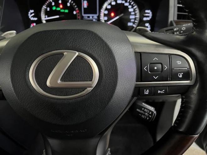 レクサスＬＸ５７０　本州仕入　寒冷地仕様　禁煙車　リアエンターテイメント　純正２１インチＡＷ　社外１８ＡＷ＋スタッドレスタイヤ付　ヘッドアップディスプレイ　全方位パノラミックモニター　ＣＯＯＬＢＯＸ　前後ドラレコ　ＥＴＣ 4WD 5700 5Dr