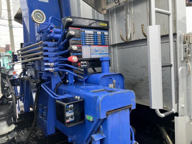 レンジャープロ中古　大型　ワイド5段ラジコンクレーン　6400kg