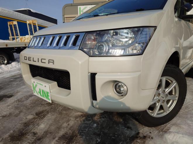 デリカD:5　Gパワーパッケージ 　両側パワースライドドア　エンジンスターター　パナソニックストラーダナビ・TV・バックカメラ　スマートキー　ビルトインETC　パドルシフト　オートライト機能　ウィンカーミラー　HID　LEDフォグランプ　クルーズコントロール　タイミングチェーン　4WD 2400 5Dr