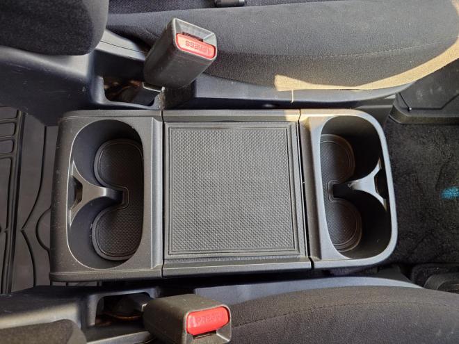 デリカD:5　Gパワーパッケージ 　両側パワースライドドア　エンジンスターター　パナソニックストラーダナビ・TV・バックカメラ　スマートキー　ビルトインETC　パドルシフト　オートライト機能　ウィンカーミラー　HID　LEDフォグランプ　クルーズコントロール　タイミングチェーン　4WD 2400 5Dr