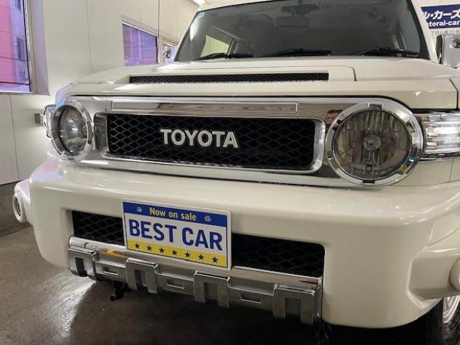 FJクルーザーオフロードパッケージ　禁煙車　リアデフロック　クロールコントロール　アクティブトラクションコントロール　ＭＫＷ２０インチＡＷ　社外１７ＡＷ＋スタッドレスタイヤ付　ブラックレザーシートカバー　コーナーセンサー　ヒッチメンバー 4WD 4000 3Dr