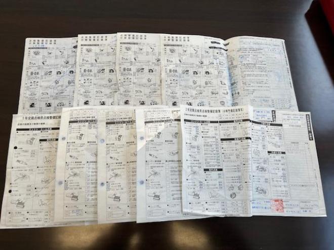 FJクルーザーオフロードパッケージ　禁煙車　リアデフロック　クロールコントロール　アクティブトラクションコントロール　ＭＫＷ２０インチＡＷ　社外１７ＡＷ＋スタッドレスタイヤ付　ブラックレザーシートカバー　コーナーセンサー　ヒッチメンバー 4WD 4000 3Dr