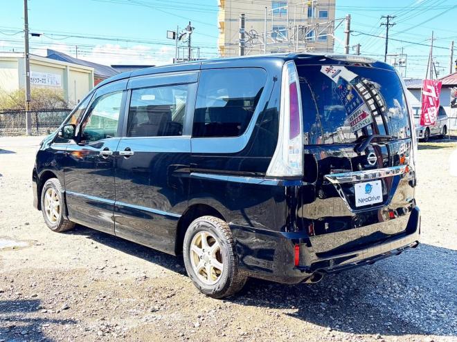 セレナ2.0ライダー 4WD　ローンが不安な方＜優遇ローン＞1年保証　寒冷地仕様　純正ナビ 