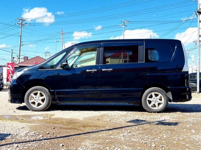 セレナ2.0ライダー 4WD　ローンが不安な方＜優遇ローン＞1年保証　寒冷地仕様　純正ナビ 