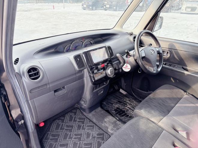 セレナ2.0ライダー 4WD　ローンが不安な方＜優遇ローン＞1年保証　寒冷地仕様　純正ナビ 