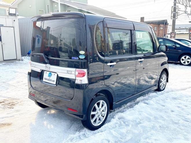 セレナ2.0ライダー 4WD　ローンが不安な方＜優遇ローン＞1年保証　寒冷地仕様　純正ナビ 