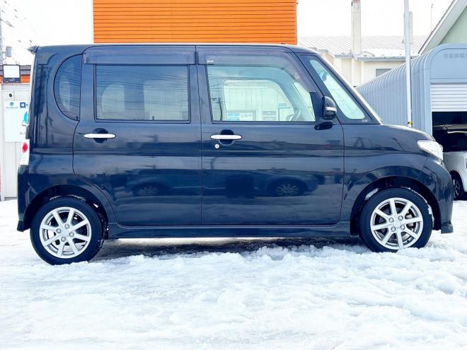 セレナ2.0ライダー 4WD　ローンが不安な方＜優遇ローン＞1年保証　寒冷地仕様　純正ナビ 