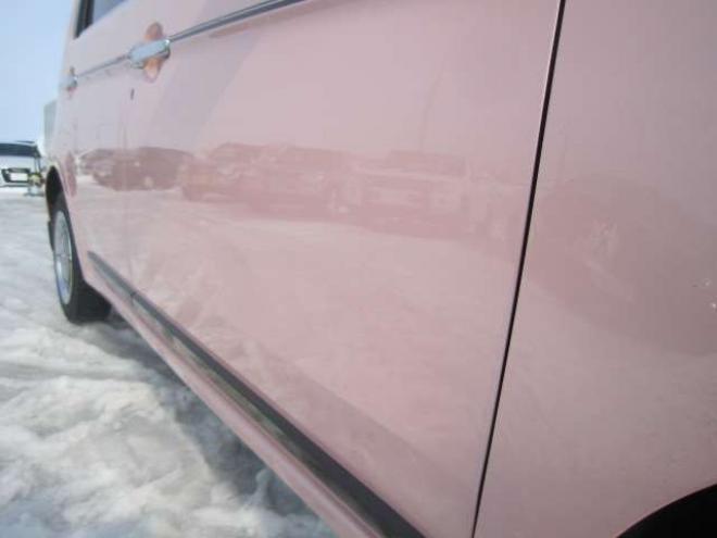 N-ONEG SSブラウンスタイルパッケージ 4WD　2トーンルーフ シートヒーター スマートキ エンスタ  ドアバイザー 社外ナビ&フルセグTV Bカメラ 夏タイヤ+アルミセット積込み 1年間走行無制限保証付 660