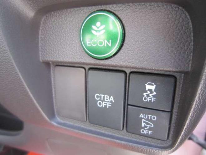 N-ONEG SSブラウンスタイルパッケージ 4WD　2トーンルーフ シートヒーター スマートキ エンスタ  ドアバイザー 社外ナビ&フルセグTV Bカメラ 夏タイヤ+アルミセット積込み 1年間走行無制限保証付 660