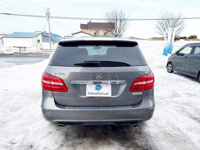 ベンツB180 ローンが不安な方＜優遇ローン＞ユーザー買取車　ターボ車　純正マルチナビ　フルセグTV　バックカメラ 1600 5Dr