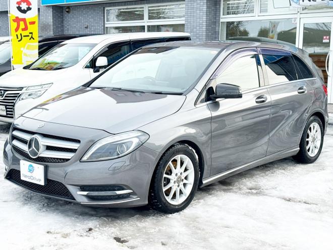 ベンツB180 ローンが不安な方＜優遇ローン＞ユーザー買取車　ターボ車　純正マルチナビ　フルセグTV　バックカメラ 1600 5Dr