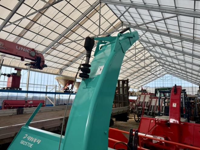 除雪機タカキタ スノーブロワー SB2570E 2.5m 全塗装整備済