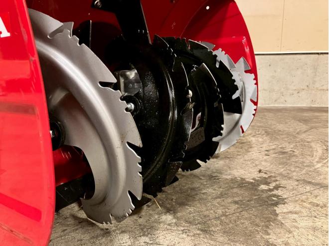 除雪機ホンダ　HSS970n（JX）クロスオーガー！10.8HR！美品！新潟店在庫に付き、お取り寄せになります！