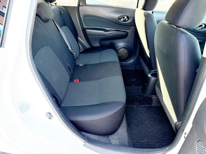 ノート1.2X FOUR 4WD ローンが不安な方＜優遇ローン＞本州仕入 寒冷地仕様 純正SDナビ　フルセグTV　衝突軽減ブレーキシステム スマートキー　バックカメラ 4WD 1200 5Dr