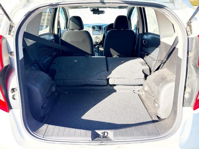 ノート1.2X FOUR 4WD ローンが不安な方＜優遇ローン＞本州仕入 寒冷地仕様 純正SDナビ　フルセグTV　衝突軽減ブレーキシステム スマートキー　バックカメラ 4WD 1200 5Dr