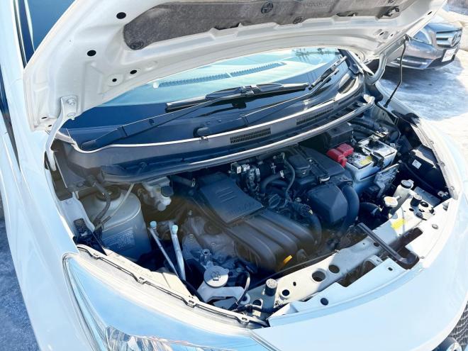 ノート1.2X FOUR 4WD ローンが不安な方＜優遇ローン＞本州仕入 寒冷地仕様 純正SDナビ　フルセグTV　衝突軽減ブレーキシステム スマートキー　バックカメラ 4WD 1200 5Dr