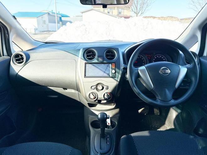 ノート1.2X FOUR 4WD ローンが不安な方＜優遇ローン＞本州仕入 寒冷地仕様 純正SDナビ　フルセグTV　衝突軽減ブレーキシステム スマートキー　バックカメラ 4WD 1200 5Dr