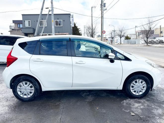 ノート1.2X FOUR 4WD ローンが不安な方＜優遇ローン＞本州仕入 寒冷地仕様 純正SDナビ　フルセグTV　衝突軽減ブレーキシステム スマートキー　バックカメラ 4WD 1200 5Dr