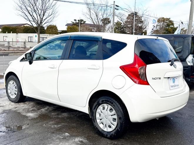 ノート1.2X FOUR 4WD ローンが不安な方＜優遇ローン＞本州仕入 寒冷地仕様 純正SDナビ　フルセグTV　衝突軽減ブレーキシステム スマートキー　バックカメラ 4WD 1200 5Dr