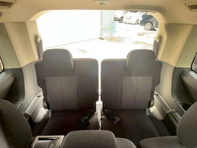 デリカD：5 2.4 G パワーパッケージ 4WD　ETC　アルパインBIGナビ　バックカメラ　両側電動スライドドア　パワステ　パワーウィンドウ　純正アルミ　クルーズコントロール　エアコン　キーレスエントリー　横滑り防止装置　盗難防止装置　3列シート 2400