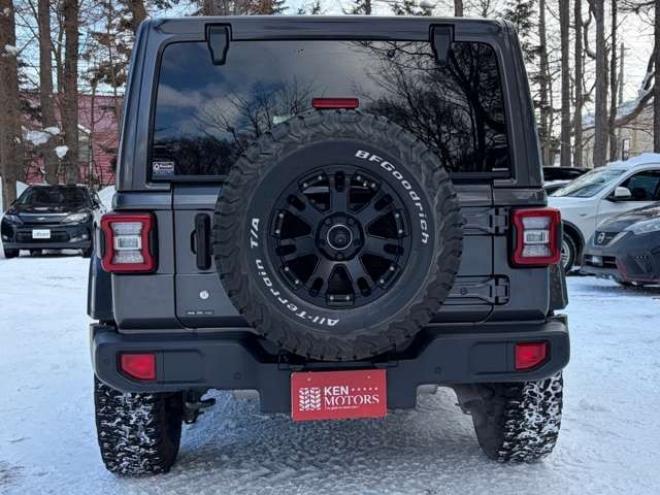 ラングラーアンリミテッド サハラ 3.6L 4WD　エアコン　クルーズコントロール　パワステ　パワーウィンドウ　フロントカメラ　サイドカメラ　バックカメラ　キーレスエントリー　アルミホイール　ABS　横滑り防止装置　盗難防止装置　フルセグTV 正規輸入車 3600