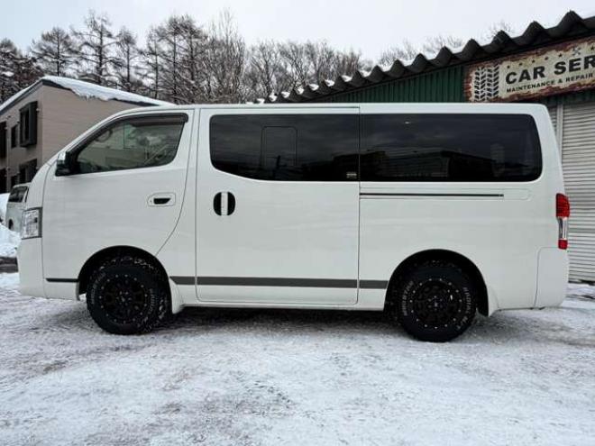 キャラバンNV350 2.5 プレミアムGX ロングボディ ディーゼルターボ 4WD　バックカメラ　エアコン　ドライブレコーダー　ETC　パワステ　パワーウィンドウ　スマートキー　キーレス　片側スライドドア 2500