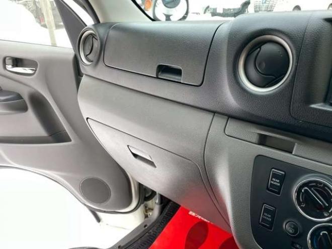 キャラバンNV350 2.5 プレミアムGX ロングボディ ディーゼルターボ 4WD　ETC　ベットキット　スマートキー　キーレス　パワーウィンドウ　ABS　エアコン　パワステ　盗難防止装置　両側スライドドア 2500