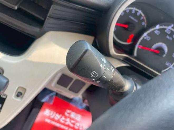 ムーヴL 4WD　アイドリングストップ　シートヒーター　ABS　横滑り防止装置　キーレス　エアコン　パワーウィンドウ　パワステ　寒冷地仕様 660