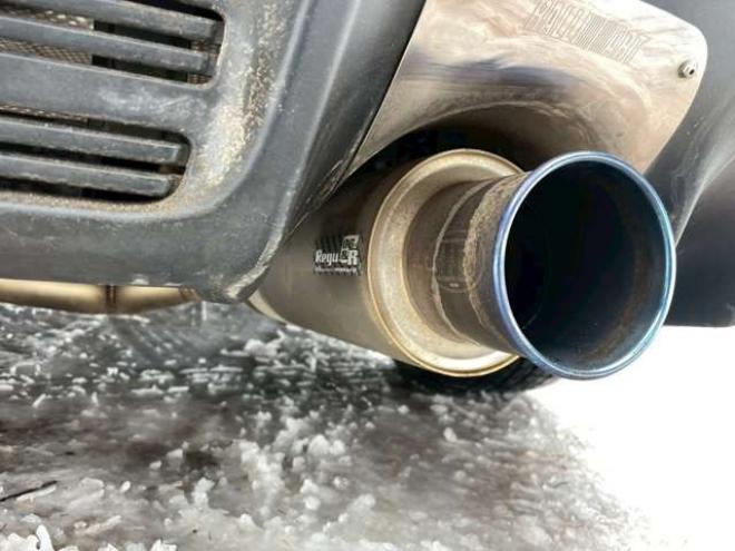 ランサーエボリューション 2.0 GSR X 4WD　ブリッツ車高調　社外マフラー(カキモト)　ローダウン　ETC　ABS　横滑り防止装置　盗難防止装置　エアコン　パワーウィンドウ　パワステ　キーレスエントリー　純正ナビ　社外アルミ 2000