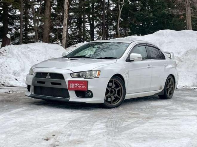 ランサーエボリューション 2.0 GSR X 4WD　ブリッツ車高調　社外マフラー(カキモト)　ローダウン　ETC　ABS　横滑り防止装置　盗難防止装置　エアコン　パワーウィンドウ　パワステ　キーレスエントリー　純正ナビ　社外アルミ 2000