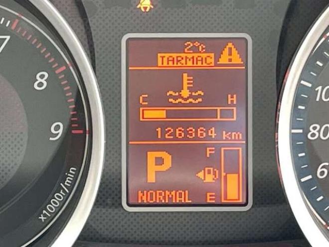 ランサーエボリューション 2.0 GSR X 4WD　ブリッツ車高調　社外マフラー(カキモト)　ローダウン　ETC　ABS　横滑り防止装置　盗難防止装置　エアコン　パワーウィンドウ　パワステ　キーレスエントリー　純正ナビ　社外アルミ 2000