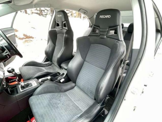 ランサーエボリューション 2.0 GSR X 4WD　ブリッツ車高調　社外マフラー(カキモト)　ローダウン　ETC　ABS　横滑り防止装置　盗難防止装置　エアコン　パワーウィンドウ　パワステ　キーレスエントリー　純正ナビ　社外アルミ 2000