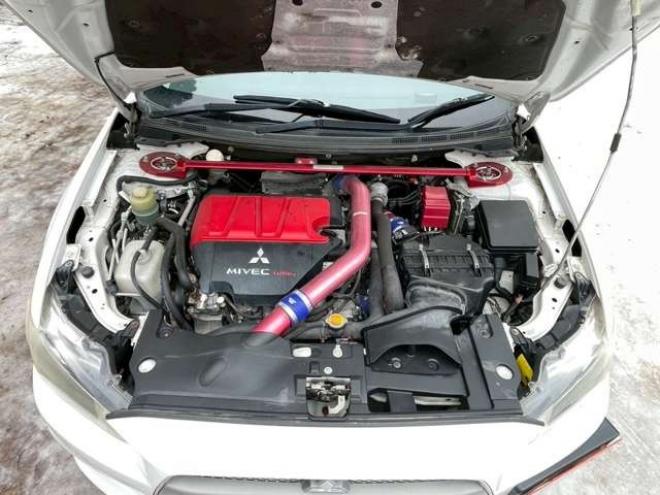 ランサーエボリューション 2.0 GSR X 4WD　ブリッツ車高調　社外マフラー(カキモト)　ローダウン　ETC　ABS　横滑り防止装置　盗難防止装置　エアコン　パワーウィンドウ　パワステ　キーレスエントリー　純正ナビ　社外アルミ 2000