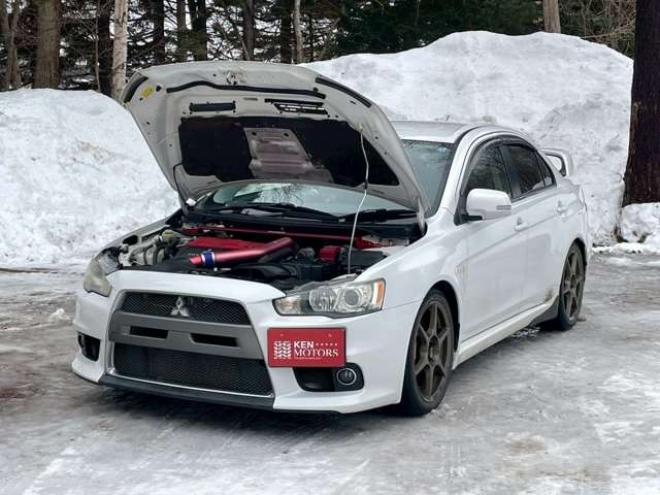 ランサーエボリューション 2.0 GSR X 4WD　ブリッツ車高調　社外マフラー(カキモト)　ローダウン　ETC　ABS　横滑り防止装置　盗難防止装置　エアコン　パワーウィンドウ　パワステ　キーレスエントリー　純正ナビ　社外アルミ 2000