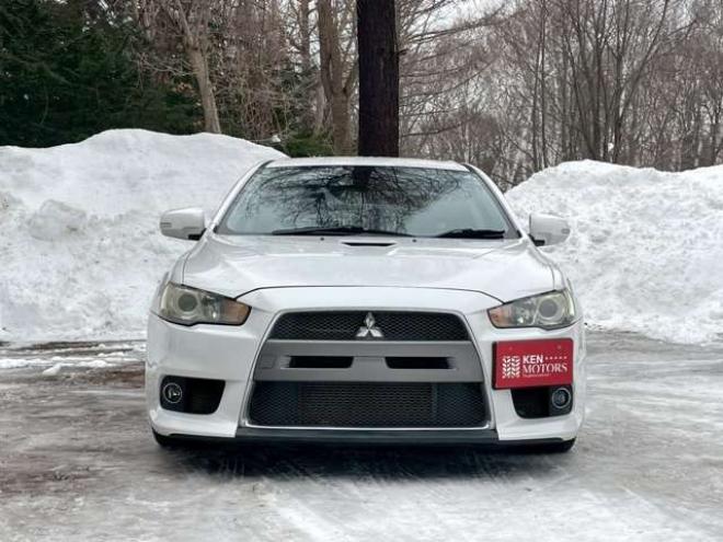 ランサーエボリューション 2.0 GSR X 4WD　ブリッツ車高調　社外マフラー(カキモト)　ローダウン　ETC　ABS　横滑り防止装置　盗難防止装置　エアコン　パワーウィンドウ　パワステ　キーレスエントリー　純正ナビ　社外アルミ 2000