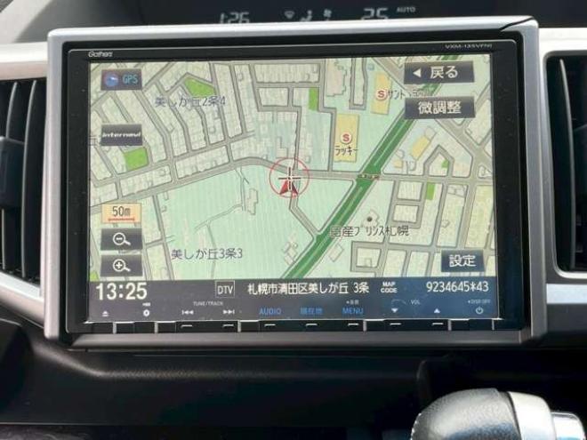 ステップワゴン2.0 スパーダ Z クールスピリット 4WD　純正地デジナビ　エンジンスターター　クルーズコントロール　フリップダウン　ABS　パワステ　パワーウィンドウ　キーレスエントリー　スマートキー　3列シート　両側電動スライドドア　社外アルミ 2000