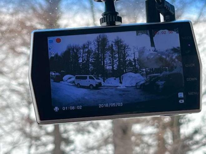 ステップワゴン2.0 スパーダ Z クールスピリット 4WD　純正地デジナビ　エンジンスターター　クルーズコントロール　フリップダウン　ABS　パワステ　パワーウィンドウ　キーレスエントリー　スマートキー　3列シート　両側電動スライドドア　社外アルミ 2000