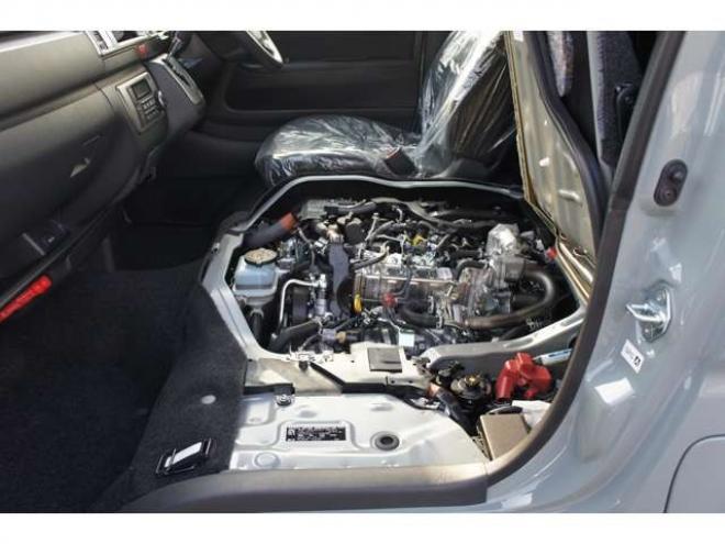 ハイエースバン2.8 スーパーGL ロング ディーゼルターボ 4WD　アースカラーPKG　登録済未使用車　アーバンカーキ　　両側パワースライドドア　デジタルインナーミラー　全方位カメラ　バックカメラ　寒冷地仕様　LEDヘッドライト　415コブラフラットベッドキット 登録済未使用車 2800