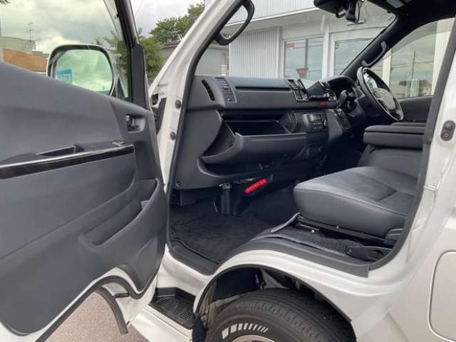 ハイエースバン2.8 スーパーGL ダークプライムII ロングボディ ディーゼルターボ 4WD　モデリスタフロントスポイラー　ワーク18インチAW　8インチナビTV 両側電動パワースライドドア 415COBRAフラットキット(ベッドキット) 2800