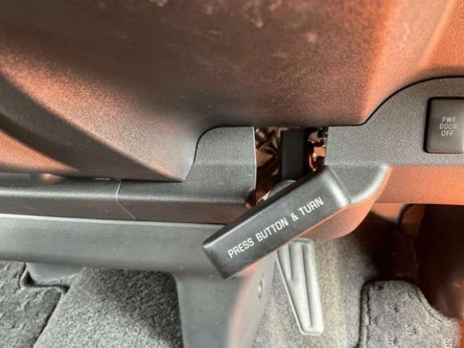 ハイエースバン2.8 スーパーGL ダークプライムII ロングボディ ディーゼルターボ 4WD　モデリスタフロントスポイラー　ワーク18インチAW　8インチナビTV 両側電動パワースライドドア 415COBRAフラットキット(ベッドキット) 2800