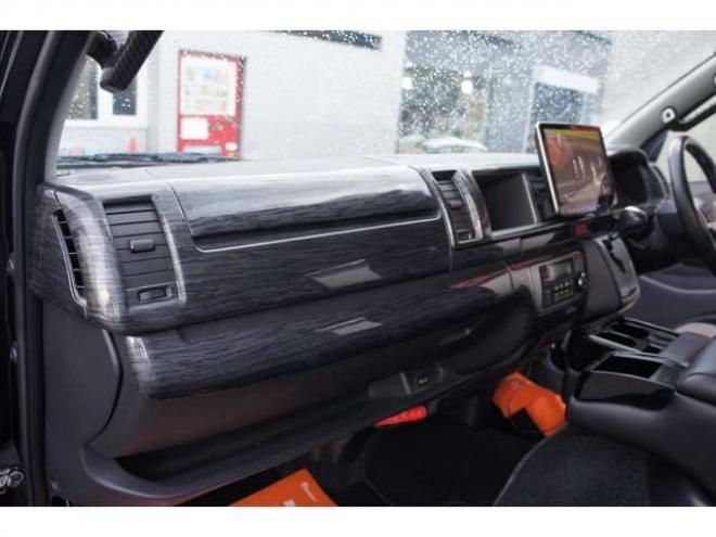 ハイエース2.7 GL ロング ファインテックツアラー 4WD　415COBRA　ファントムヘッドライトシステム&フェイスリフトキット&F/S/R/ルーフスポ/ボンネット/プレステージテールランプ&新作バッドラッカーHP-6　18インチAW　TOYO　H30　225/50R18 2700