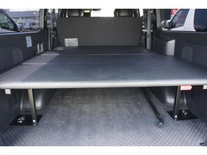 ハイエースバン2.8 スーパーGL ダークプライムII ロングボディ ディーゼルターボ 4WD　ESSEXカスタム　FリップスポイラーVer.4　サイドライナー　クワトロリアバンパー　プログレスIバッドパネル　17インチELホイール　ヨコハマPARADA　415COBRAフラットキット 2800